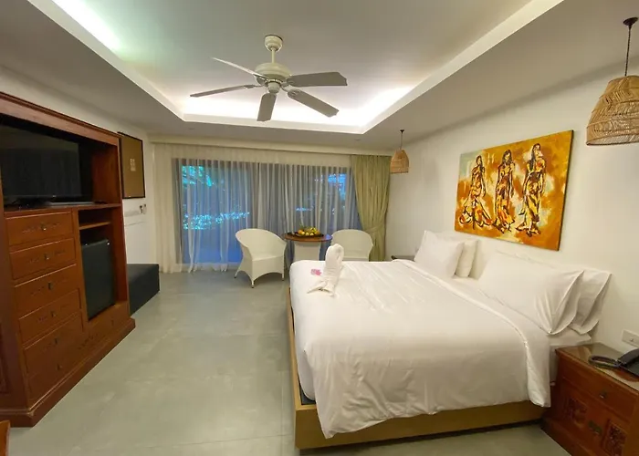 Lokal Phuket Former K-Hotel - SHA Plus