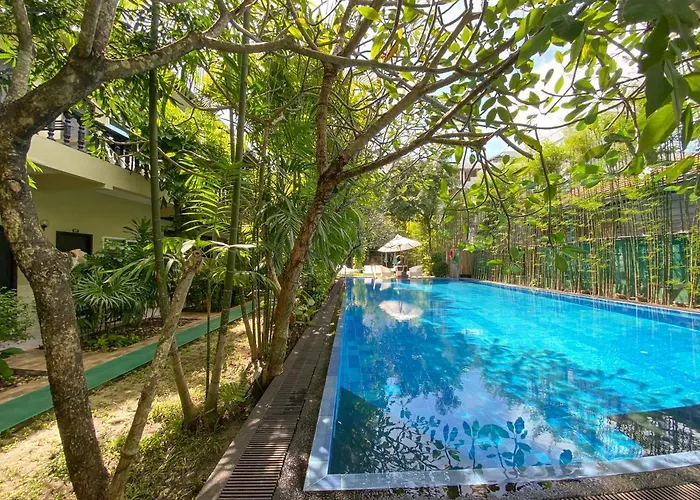 Lokal Phuket \