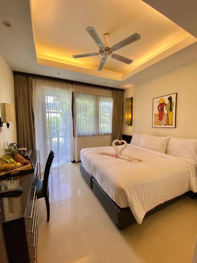 Отель Lokal Phuket 